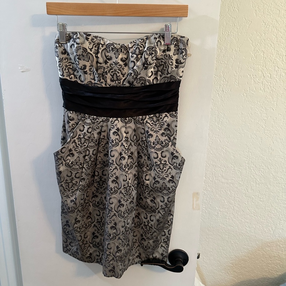 NWT Vintage Speechless Black and Gold Patterned Dress